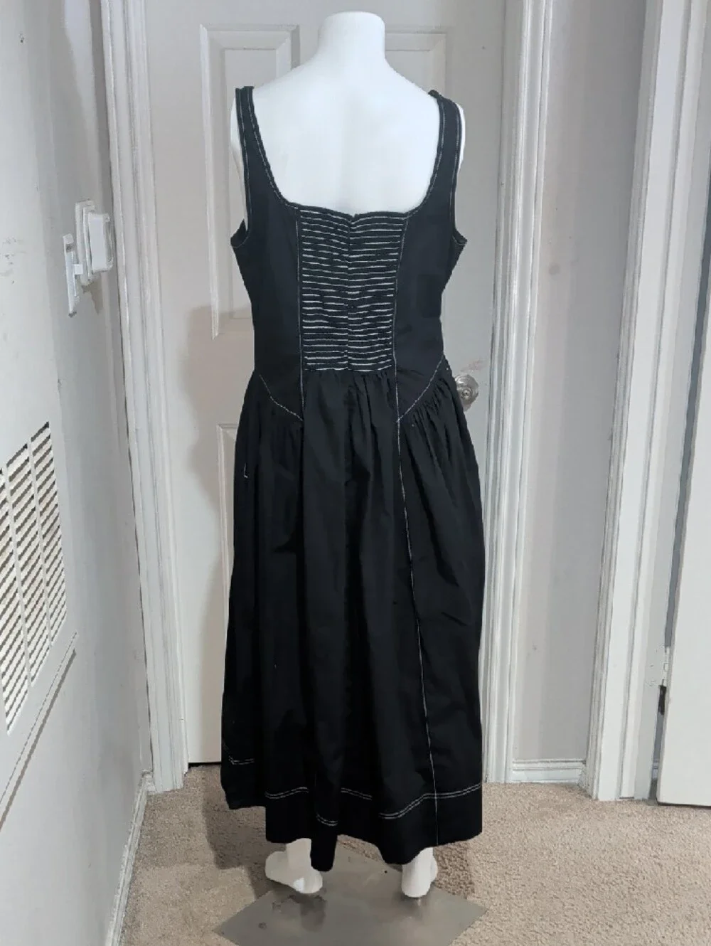 NWT Free Assembly Black Square Neck Midi Dress with Contrast Stitching XL(16-18) - Picture 6 of 8